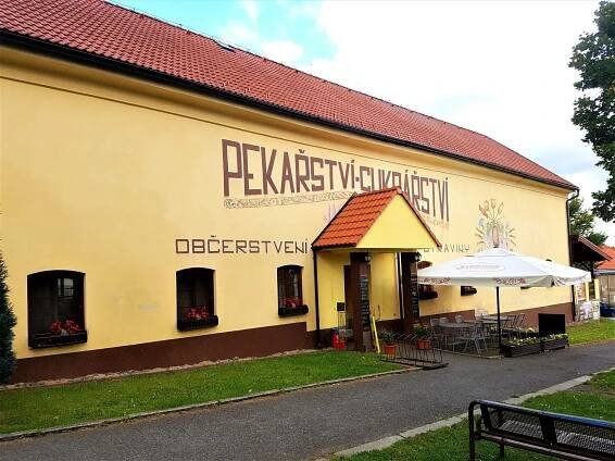 Zastavte se v klasické cukrárně na kávu a dort – celkem tři pobočky
