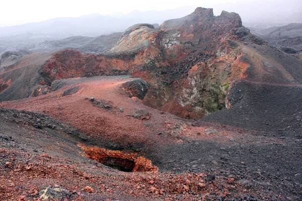 sopka chico, galapágy - isabela island galápagos - stock snímky, obrázky a fotky