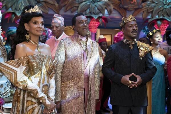 Shari Headley, Arsenio Hall, Eddie Murphy - Cesta do Ameriky 2 - Z filmu