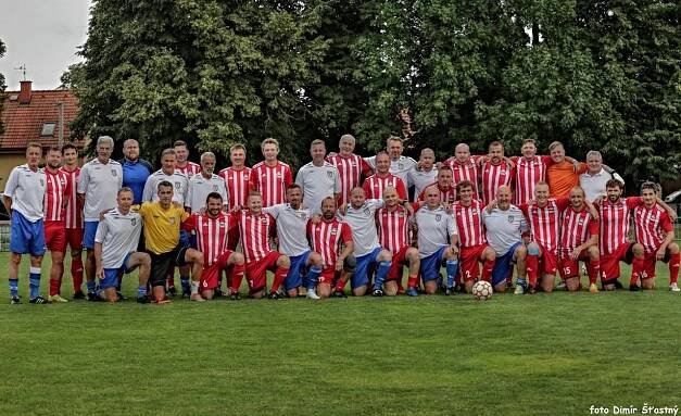 90 let FC Velim - Oficiální stránka obce Velim