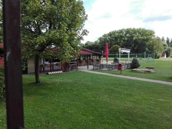 Koupaliště u Sadoňského rybníka foto 2