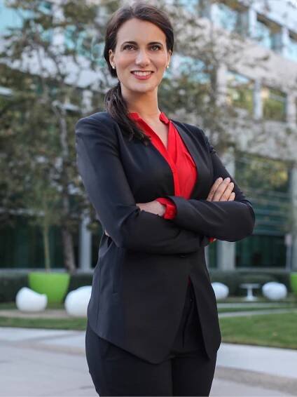 Caroline Amiguet - Actress, Model and Travel Host