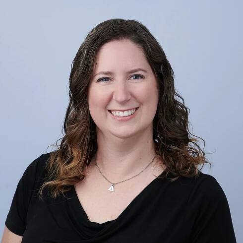 Sarah Lewis Headshot