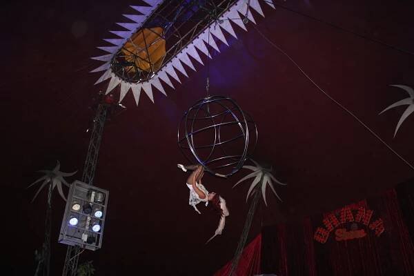 Klaun Pennywise přijel se svým hororovým cirkusem do Kolína