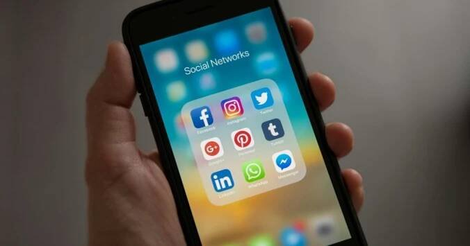 Sociální sítě přinášejí mnoho pozitivního – někteří jsou ale pro popularitu schopni obětovat i život
