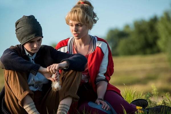 Lea van Acken, Lina Larissa Strahl - Bibi a Tina 4: Naprostý chaos - Z filmu