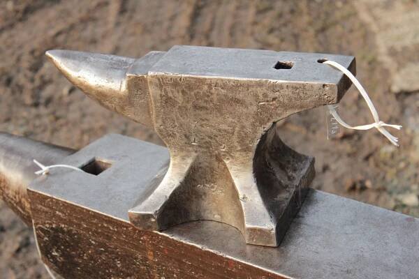 ANVILS LESS 200 LB - blacksmith anvils paradise by Emerald Koch