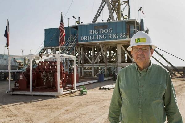 Autry Stephens, chief executive officer of Endeavor Energy Resources LP, stands for a photograph at the company’s Big Dog Drilling Rig 22 in the Permian basin outside of Midland, Texas, U.S., on Friday, Dec. 12, 2014. Of all the booming U.S. oil regions set soaring by a drilling renaissance in shale rock, the Permian and Bakken basins are among the most vulnerable to oil prices that settled at $57.81 a barrel Dec. 12. With enough crude by some counts to exceed the reserves of Saudi Arabia, theyre also the most critical to the future of the U.S. shale boom. Photographer: Brittany Sowacke/Bloomberg via Getty Images