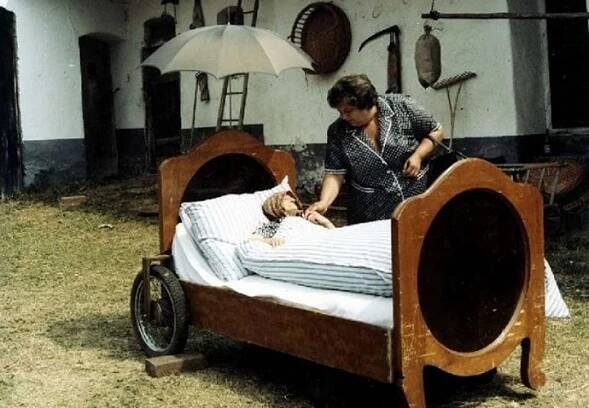 FOTO: Helena Růžičková v komedii Slunce, seno, jahody.