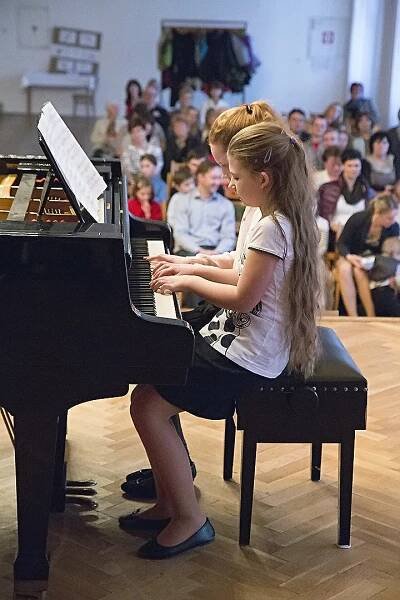 18.3.2015 Jarní koncert | ZUŠ Hradec nad Moravicí