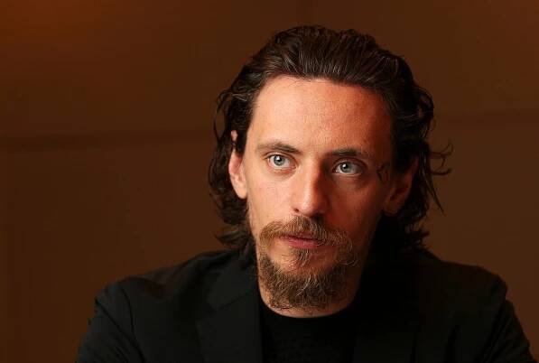 Tanečník Polunin pocházející z Ukrajiny provokuje v triku s Putinem a štěnětem