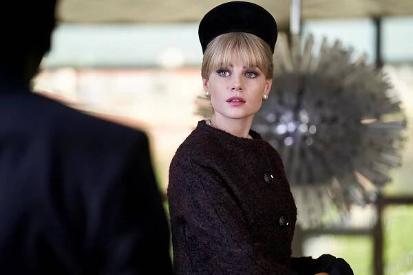 Harry Palmer: Případ Ipcress - Epizoda 1 - Z filmu - Lucy Boynton