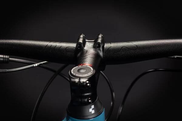Horské kolo CUBE AIM EX 29 2021 blue´n´red | BIKE-LIFE.cz