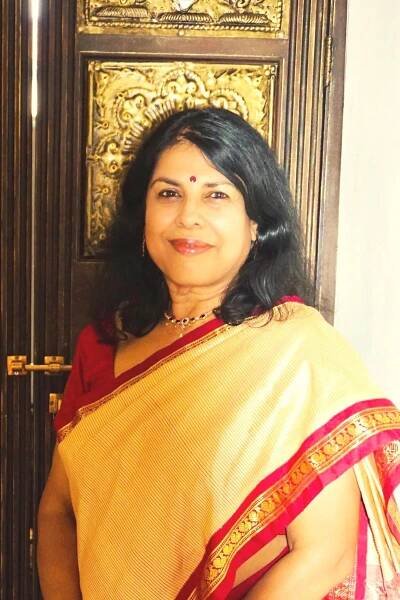 Storizen Magazine January 2019 | Chitra Banerjee Divakaruni by Storizen Magazine - Issuu