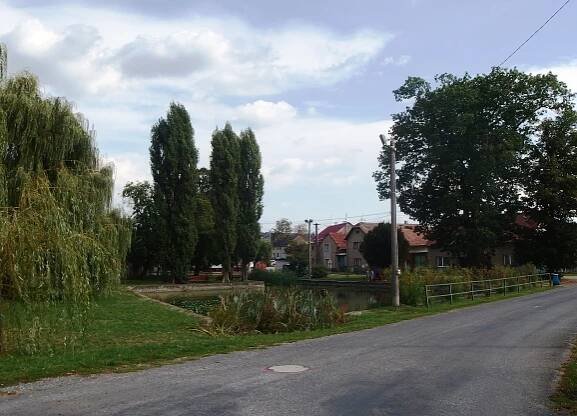 Lašťanská náves