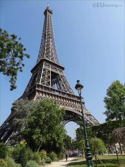 Paris Eiffel Tower photos in France - Page 1