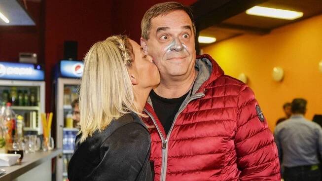 Hvězda Ordinace Miroslav Etzler bude v 53 letech opět otcem. Jeho partnerka je v 5. měsíci