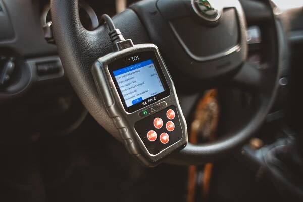 Autodiagnostika SX FIVE univerzální OBDII, čeština a slovenština - SIXTOL