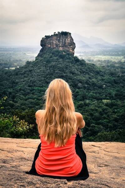 Pidurangala Rock - enjoying the views