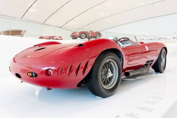 1967 Ferrari 330 P4