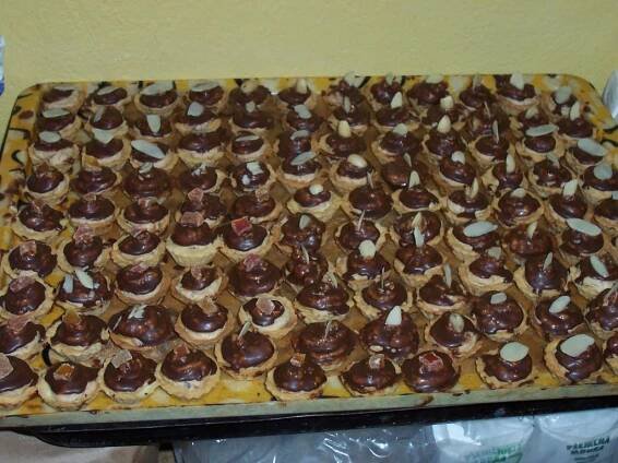 Recept: Košíčky s ořechovorumovou náplní | Tradičnírecepty.cz