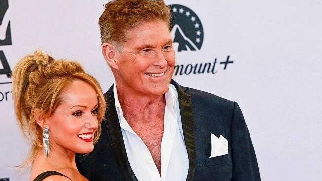 David Hasselhoff (70) z Pobřežní hlídky na cenách MTV: Jeho o 28 let mladší žena je okouzlující
