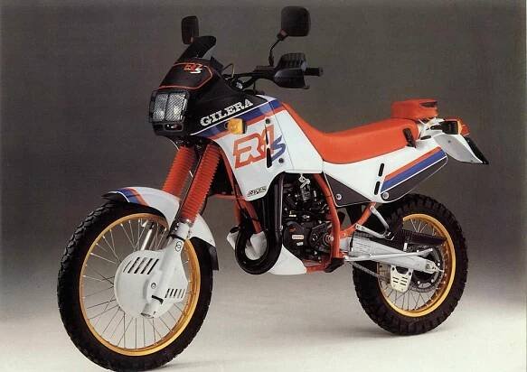 Gilera R1S (3)