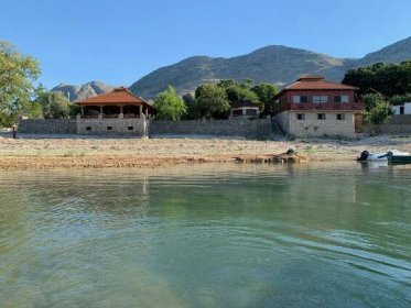 Albánie 2020 – Apollonie, Komanské jezero, Skadarské jezero – STEINERKY NA CESTÁCH
