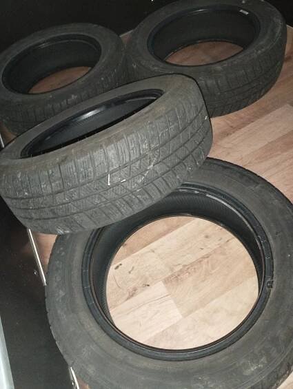 Prodám zimní pneu 185/60/R15 Polaris 5, Barum. Vzorek nejmenší 5.5mm Cena1000kč - InzerceTrinec.cz