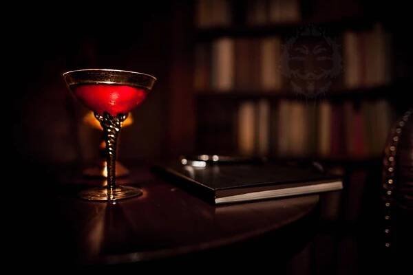 Bar AnonymouS Shrink s Office Praha | Apetee