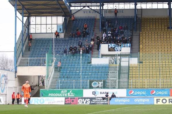FOTO: Jásali jste v neděli na Stínadlech? Najděte se na fotkách