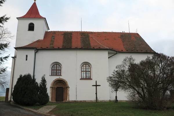 kostel v Újezdě