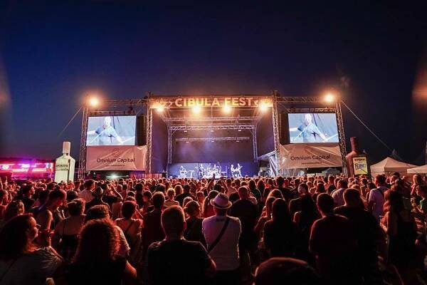 Cibula Fest láká do Holíče u Hodonína na Mirai, Haberu, Kabát i Tomáše Kluse