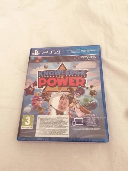 PS4 Knowledge is power ČESKÝ dabing party hra