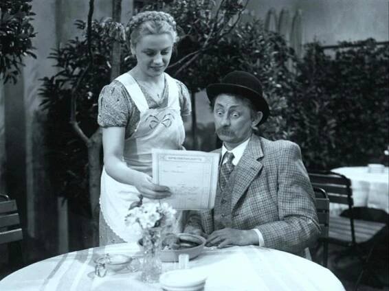 Marie Norrová, Vlasta Burian - Prednosta stanice - Z filmu