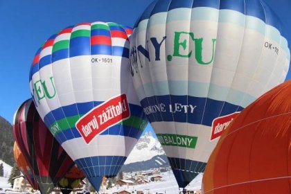 Pohled z balonu na Alpy ve mně zahnal myšlenky na strach - Deník.cz