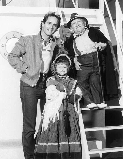Gregory Harrison, Patty Maloney, Billy Barty in 'A Little Knife Music' 