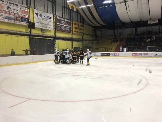 1. zápas play-off HC Uničov - HK Krnov
