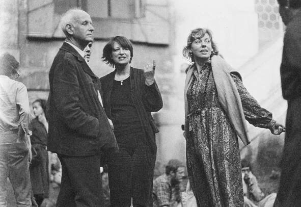 Vernisáž výstavy 9&9 v klášteře Plasy, Henri Cartier Bresson a Anna Fárová, 1981