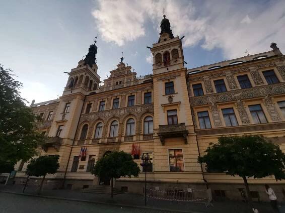 Radnice - Pardubice