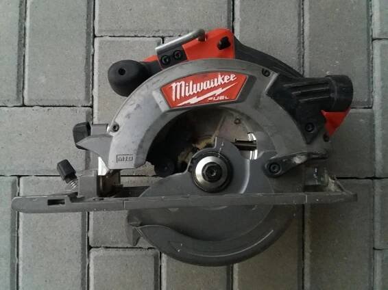 Aku mafl Milwaukee M18CCS55, funkční - Elektrické nářadí