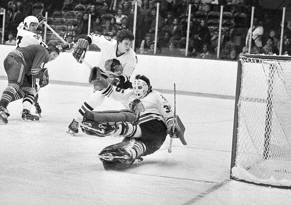 Zemřel brankář Tony Esposito, legenda hokejového Chicaga