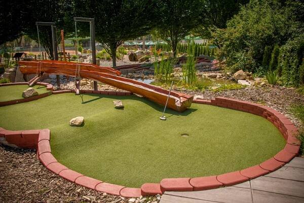 Adventure Golf - Sportovní areál za sokolovnou Litomyšl