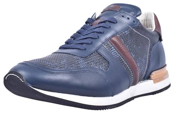 Sneakers_9116_Toots_1
