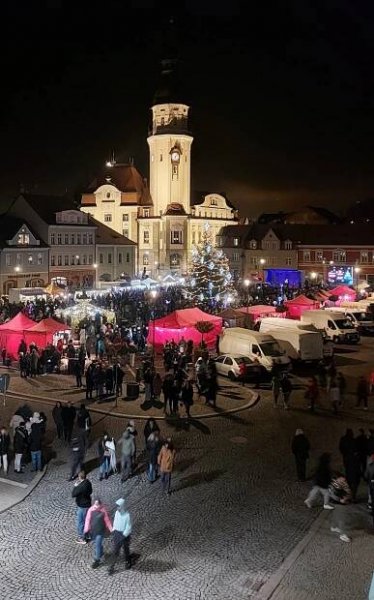 Rozsvícení vánočního stromu 2024 - Kulturní centrum Bílina