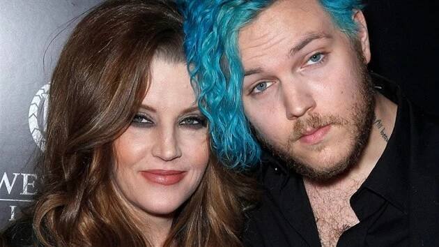 Lisa Marie Presleyová a její syn Benjamin Presley Keough (Las Vegas, 23. dubna 2015)