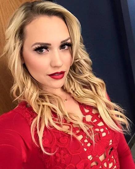 Mia_Malkova_Red_Hot