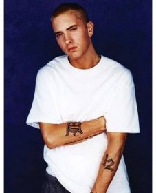 Eminem: Odporně tlustý!