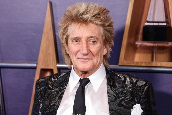 Inside Rod Stewart’s 18th century Essex mansion with jaw-dropping football pitch