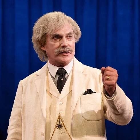 Richard Thomas dons wig and mustache to play icon Mark Twain in one-man play touring the US